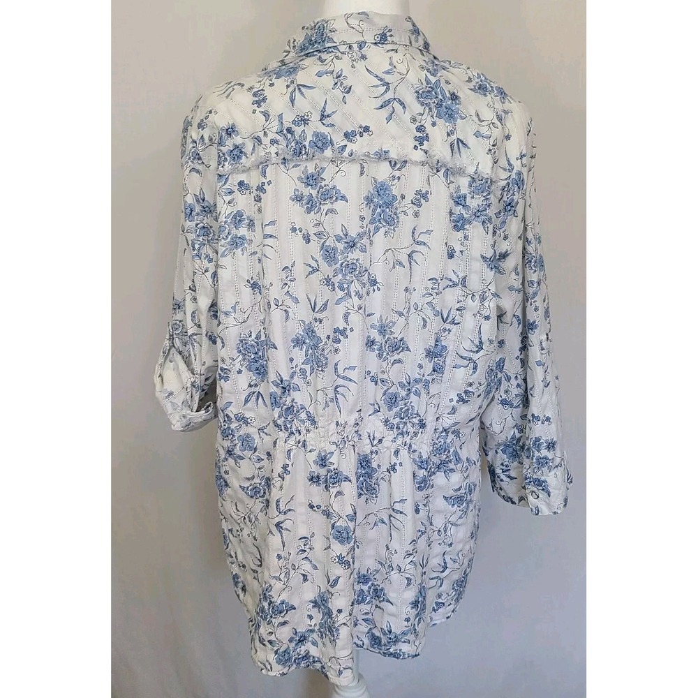 F.A.N.G Womens button Blue/White Shirt With Roses Sz L Cottagecore Romantic - Picture 6 of 9